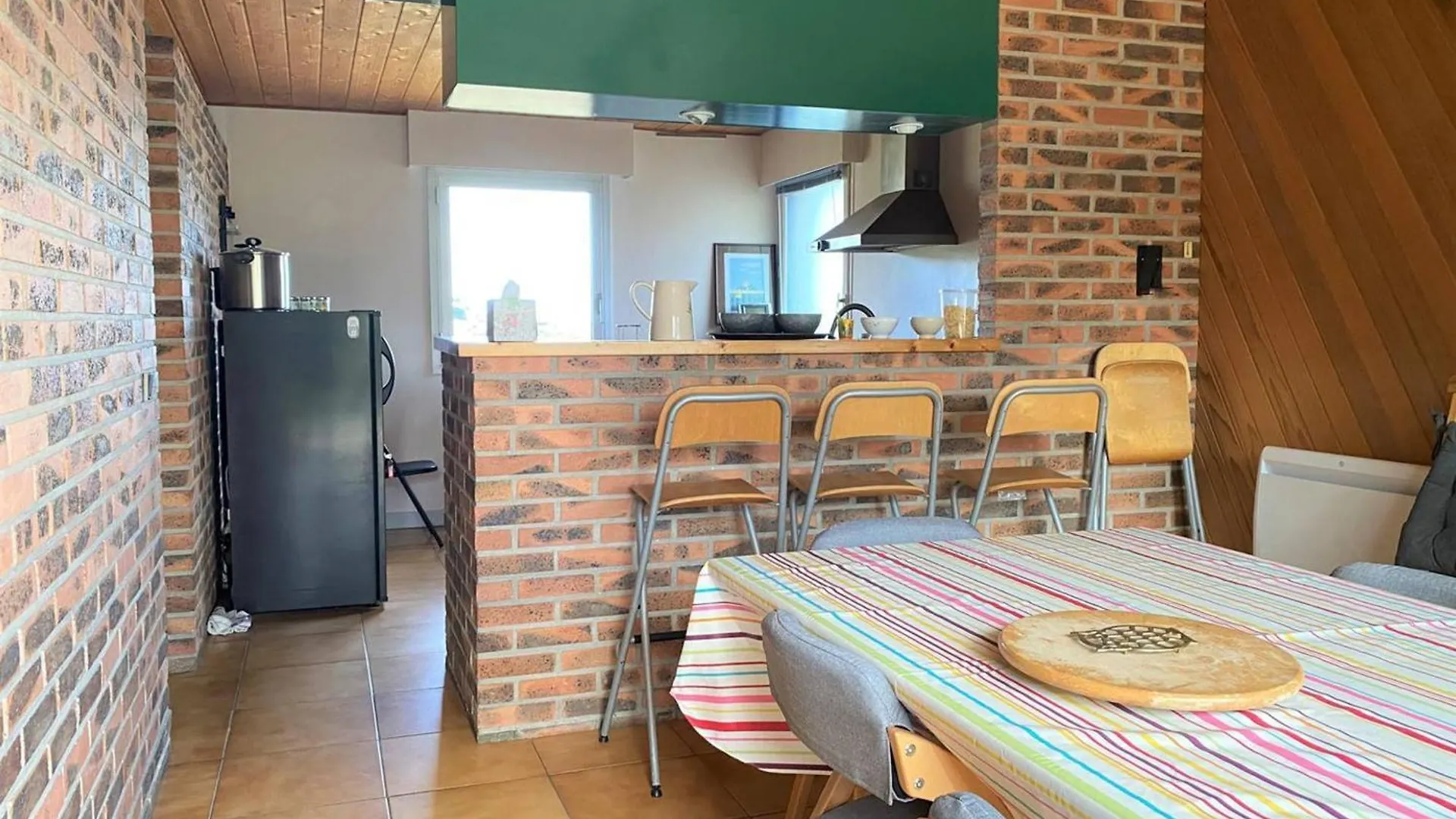 Villa Avec Spa, Wifi Sur La Plage De Tourony A Tregastel - Fr-1-368-383 Nyaraló